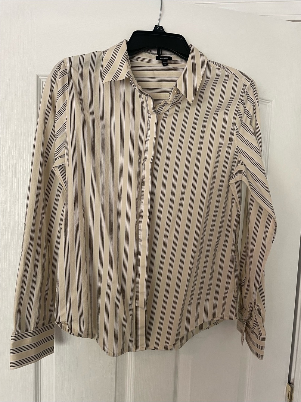 Express Yellow Black Striped Button-Down Shirt women’s medium long sleeved